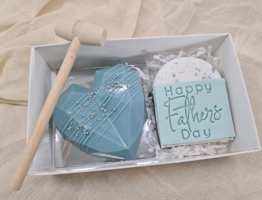 Sweet Aloha Cakes 